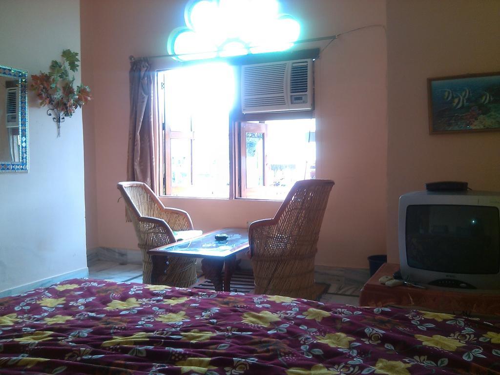 Hotel Mama Luna Pushkar Habitación foto